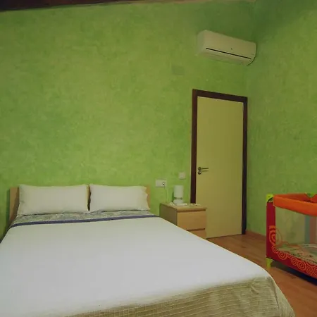 Ca Lhorténsia Сasa de vacaciones Rourell